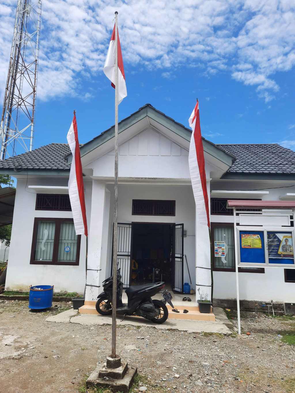 KANTOR KEUCHIK GAMAPONG ARAFAH KECAMATAN SAMADUA KABUPATAN ACEH SELATAN